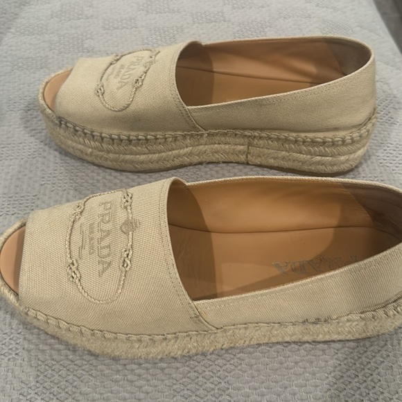 PRADA espadrille logo flat shoe - Picture 4 of 7